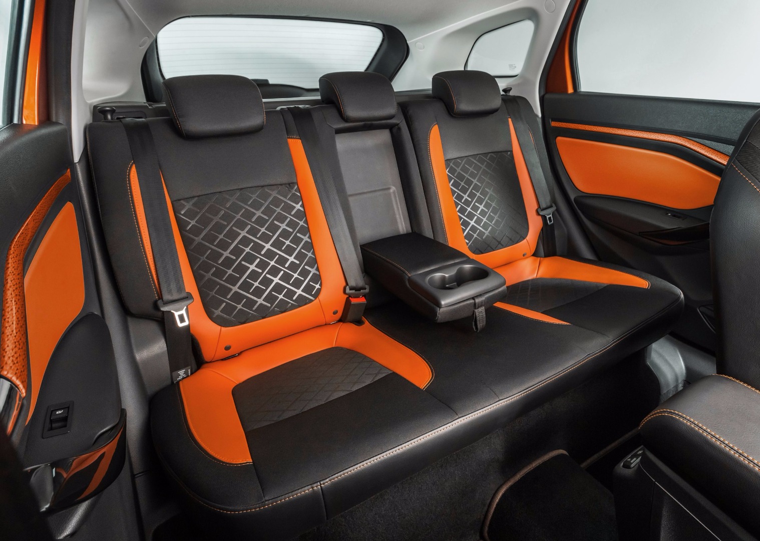 LADA Vesta SW Cross и LADA Vesta SW. Новая философия комфорта и функциональности
